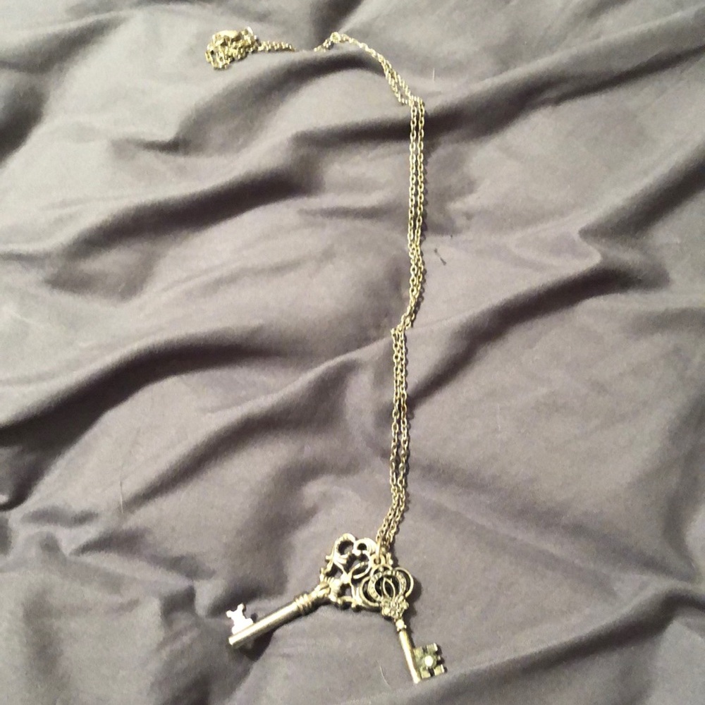 Key necklace